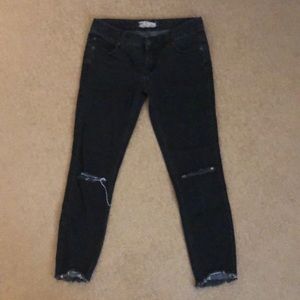 Free People Destroyed Ankle Jeans- washed black